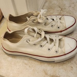 Converse Chuck Taylor, off white, Size 7